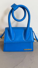 Load image into Gallery viewer, Jacquemus Le Chiquito Noeud Blue