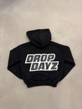 Afbeelding in Gallery-weergave laden, Dropdayz Cropped Logo Hoodie Black