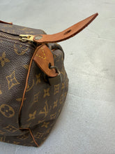Load image into Gallery viewer, Louis Vuitton Speedy 35