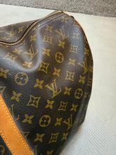 Load image into Gallery viewer, Louis Vuitton Keepall 55L