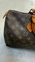 Load image into Gallery viewer, Louis Vuitton Speedy 35