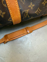Afbeelding in Gallery-weergave laden, Louis Vuitton Keepall 50L With Strap (Like New Condition)