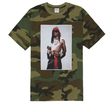 Afbeelding in Gallery-weergave laden, Supreme Playboi Carti Tee Woodland Camo