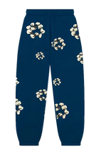 Afbeelding in Gallery-weergave laden, Denim Tears x CPFM Cactus Tears Wreath Sweatpants Navy

