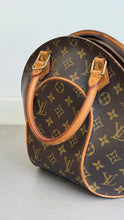 Load image into Gallery viewer, Louis Vuitton Ellipse

