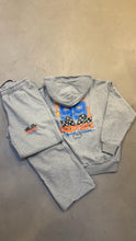 Load image into Gallery viewer, DDZ Racing TrackSet (sweats &amp; zip-up)
