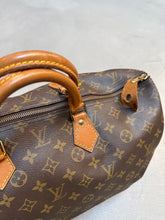 Load image into Gallery viewer, Louis Vuitton Speedy 40
