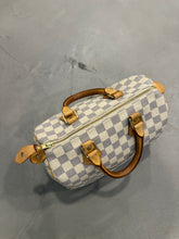 Afbeelding in Gallery-weergave laden, Louis Vuitton Speedy 25 Azure Damier
