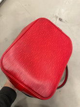 Afbeelding in Gallery-weergave laden, Louis Vuitton Noe Petit EPI
