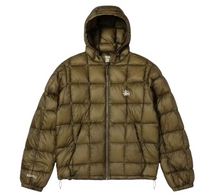 Afbeelding in Gallery-weergave laden, Stussy Midweight Hooded Puffer Olive
