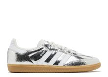 Afbeelding in Gallery-weergave laden, adidas Samba OG Silver Metallic Cracked Leather
