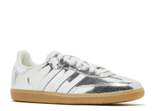Afbeelding in Gallery-weergave laden, adidas Samba OG Silver Metallic Cracked Leather
