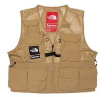 Afbeelding in Gallery-weergave laden, Supreme The North Face Cargo Vest Gold
