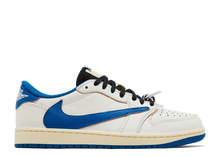 Afbeelding in Gallery-weergave laden, Jordan 1 Retro Low OG SP Fragment x Travis Scott Sail Military Blue
