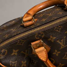 Load image into Gallery viewer, Louis Vuitton Speedy 25
