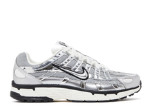 Afbeelding in Gallery-weergave laden, Nike P-6000 Metallic Silver
