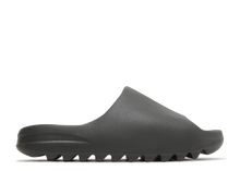 Afbeelding in Gallery-weergave laden, Yeezy Slide Onyx
